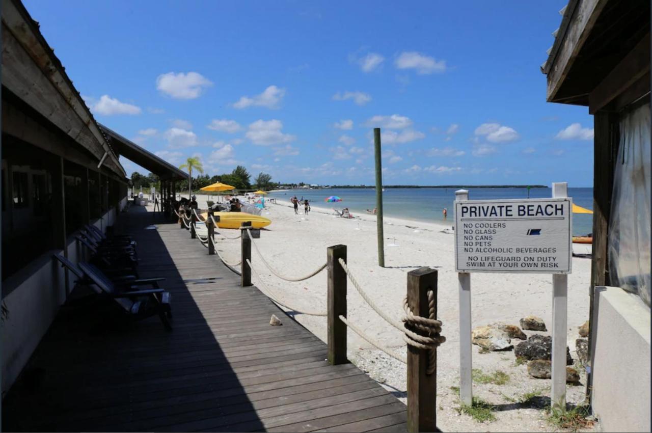 Beautiful New Luxury Townhome With Private Beach And Swimming Pools Ruskin Exterior foto