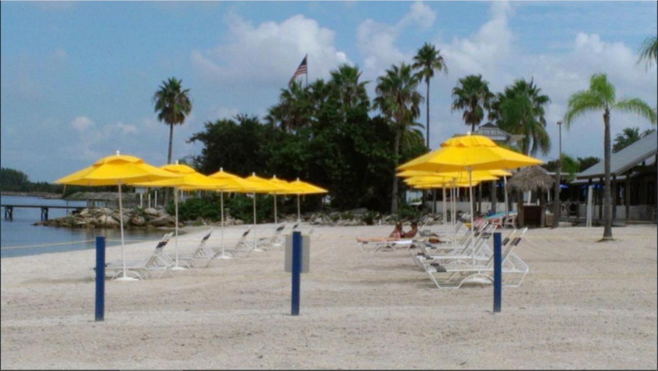 Beautiful New Luxury Townhome With Private Beach And Swimming Pools Ruskin Exterior foto